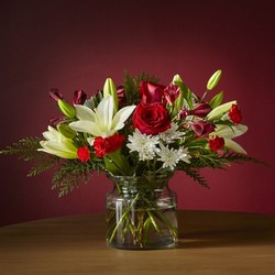 Holiday Vacation Bouquet -A local Pittsburgh florist for flowers in Pittsburgh. PA
